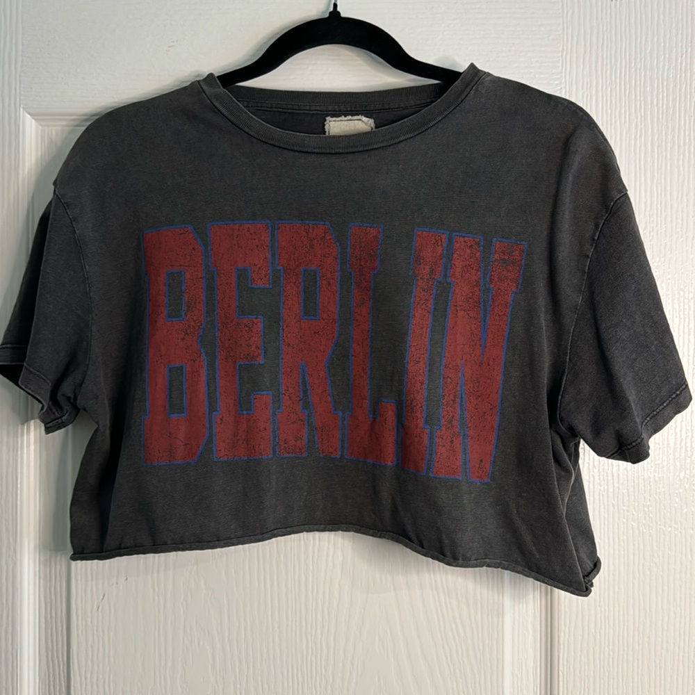 Graphic crop top